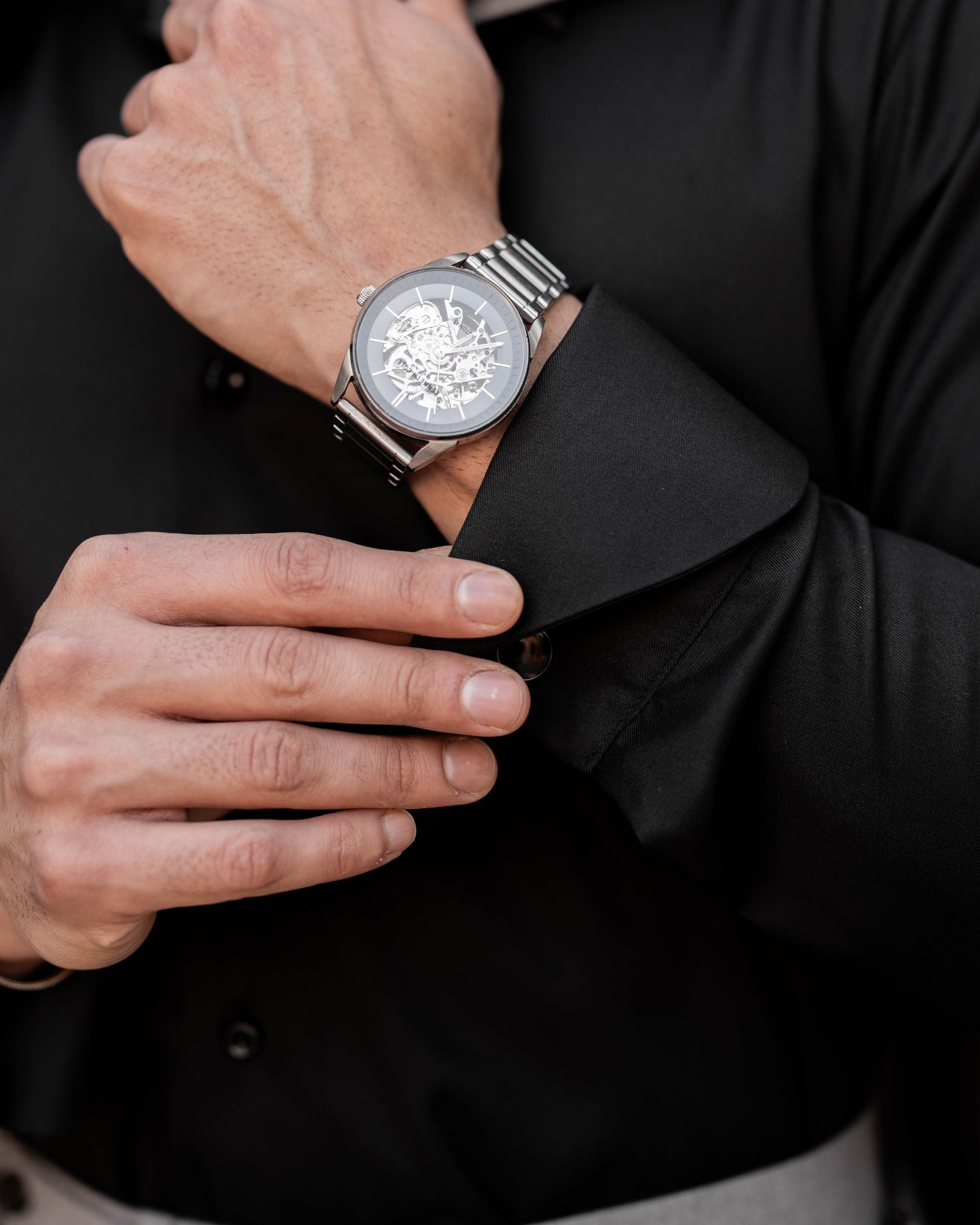 Rich Black High Stand 2-Buttons Point Collar Shirt