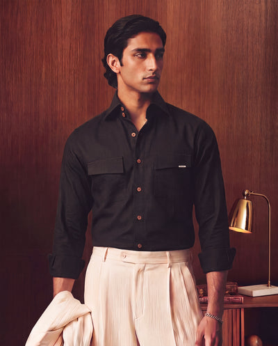 Black Linen 2-Buttons Cut-away Collar Shirt