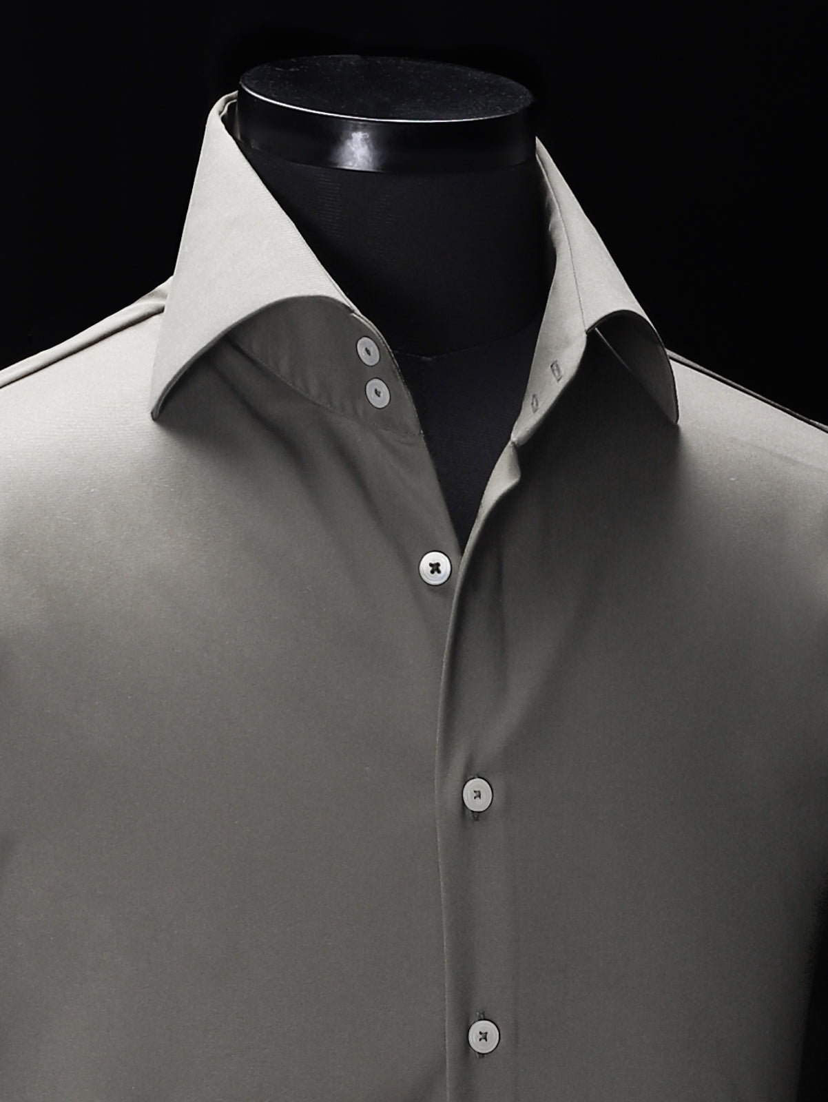Light Grey 2-Buttons High Point Cut Away Collar Shirt