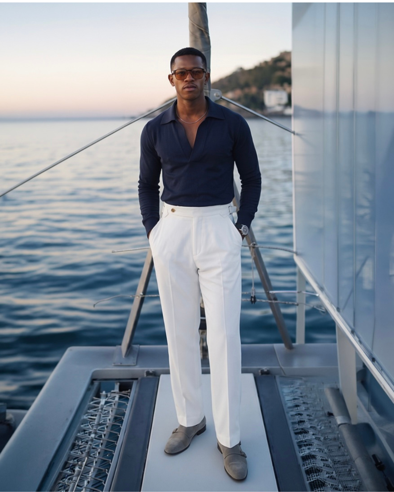 White Italian Trousers (Fit 101 : Tapered Leg - Mid Rise)